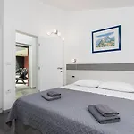 Villa Lm