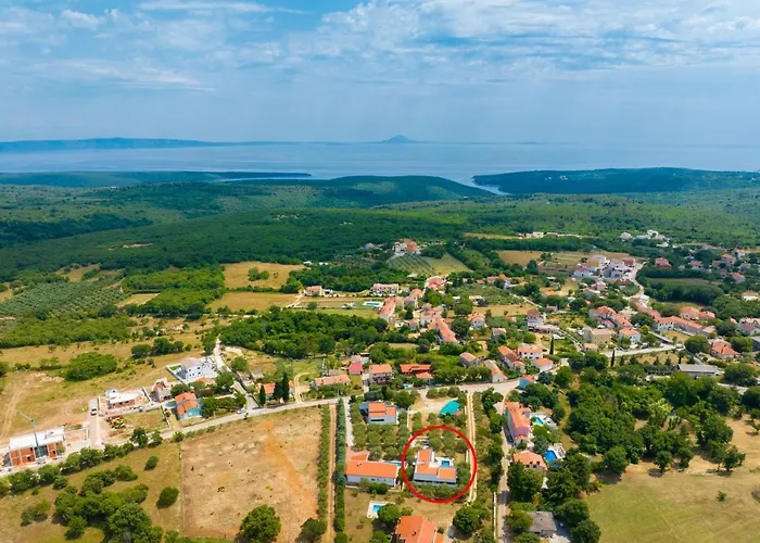 Lm Villa